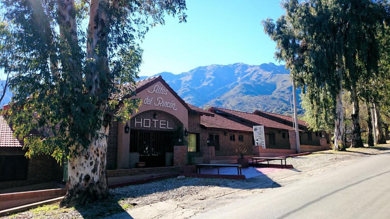 Hotel Altos Del Rincon Merlo Екстериор снимка