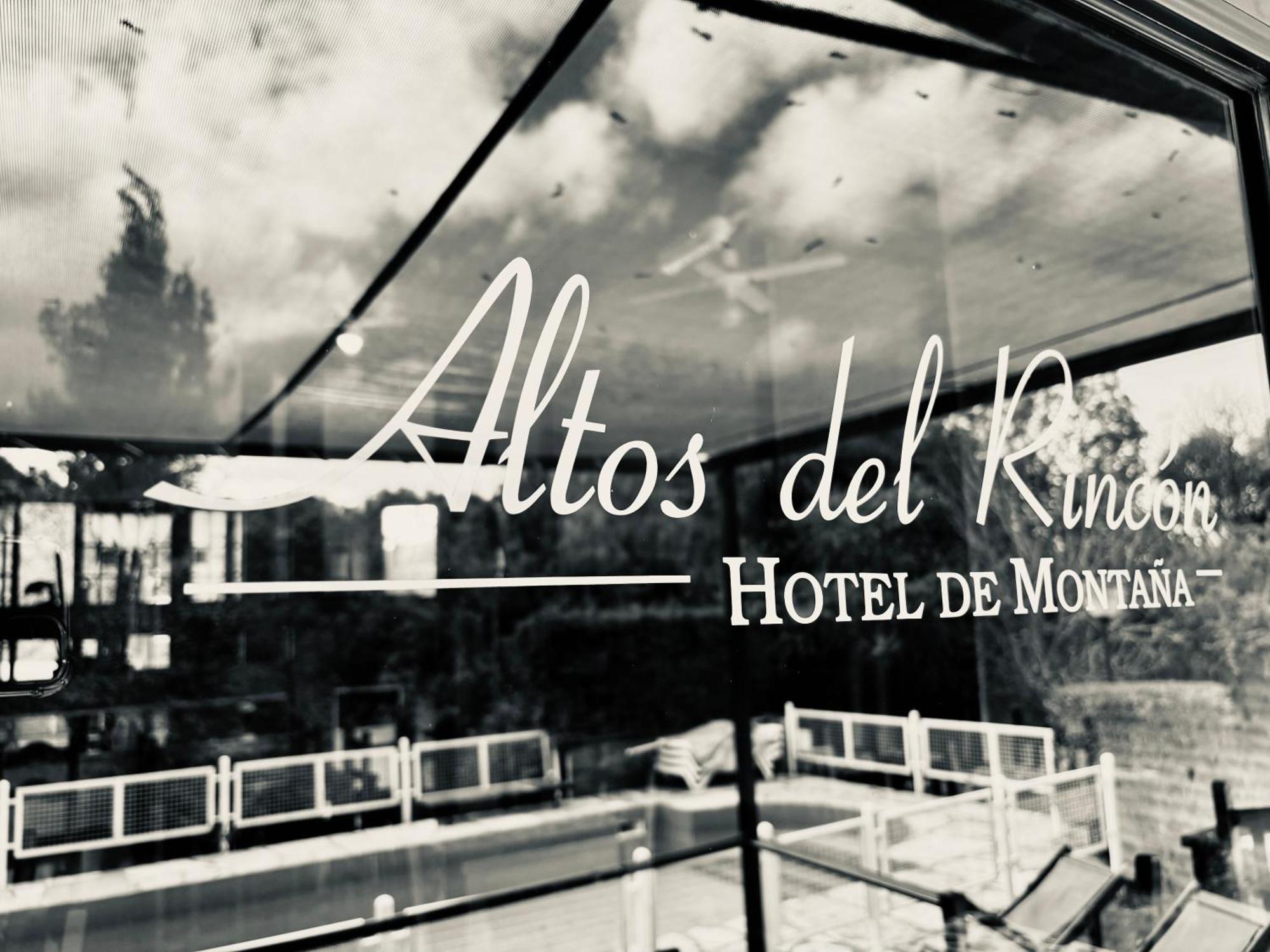 Hotel Altos Del Rincon Merlo Екстериор снимка