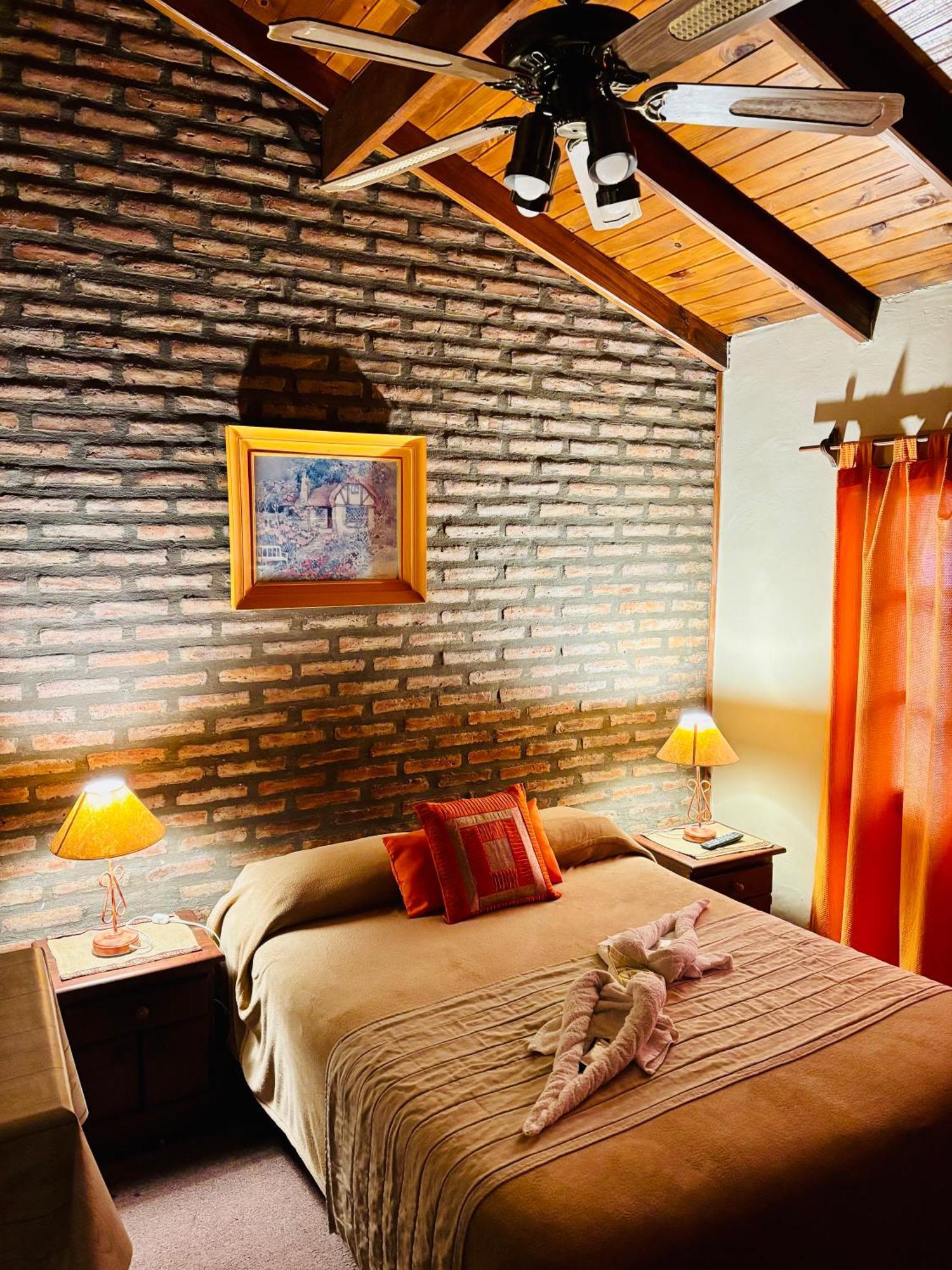 Hotel Altos Del Rincon Merlo Екстериор снимка